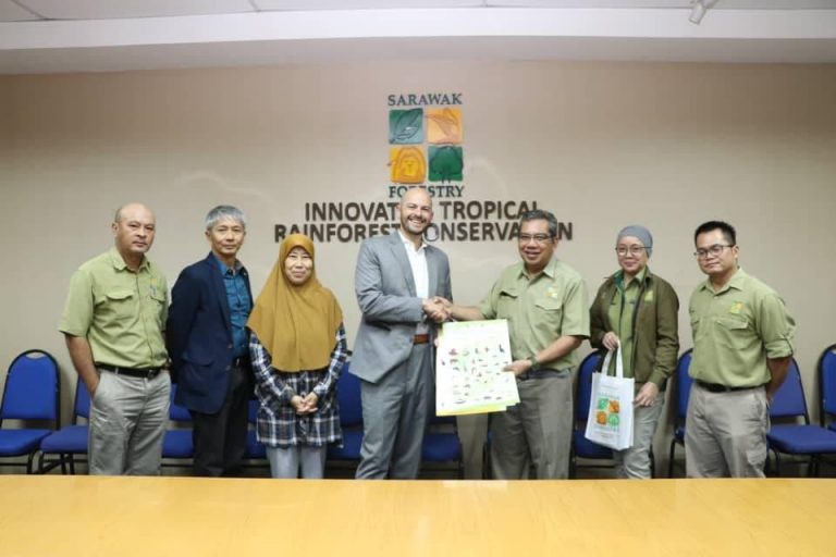mr-william-w-follmer-us-embassy-officer-in-malaysia-visit-sfc